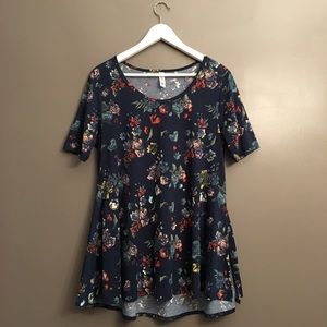 LuLaRoe Floral Perfect Tee - Size Small